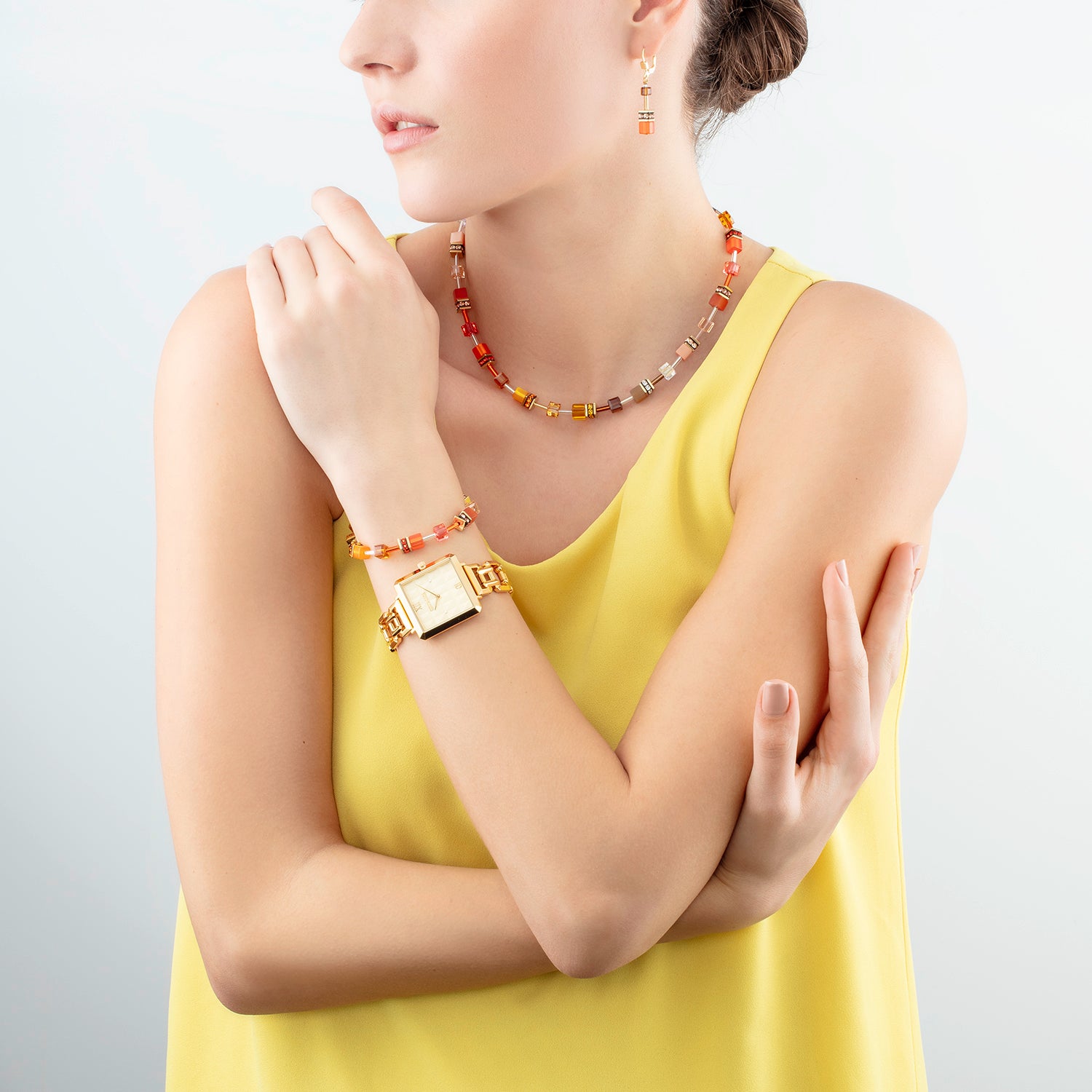 coeur-de-lion-iconic-cube-spikes-statement-uhr-gold image 3