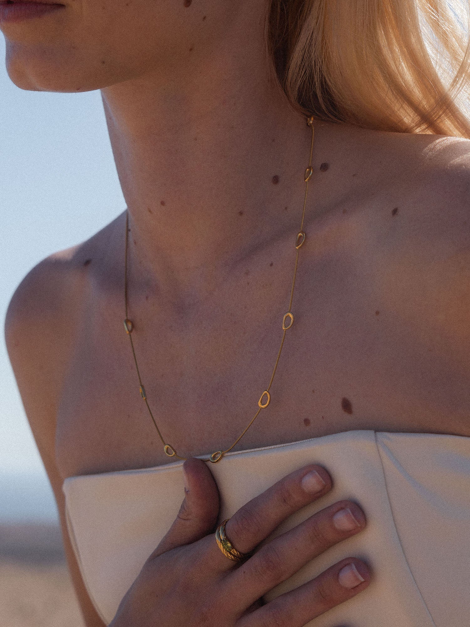 purelei-volcano-kette-verstellbare-halskette-mit-vulkankrater-design-choker-bis- image 3