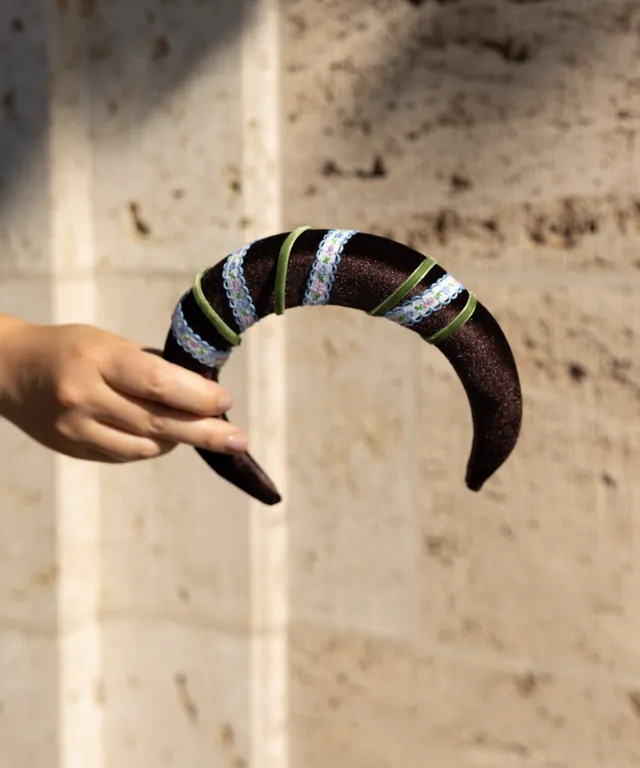 wald-berlin-headband-swirl-dark-brown-samthaarband image 1
