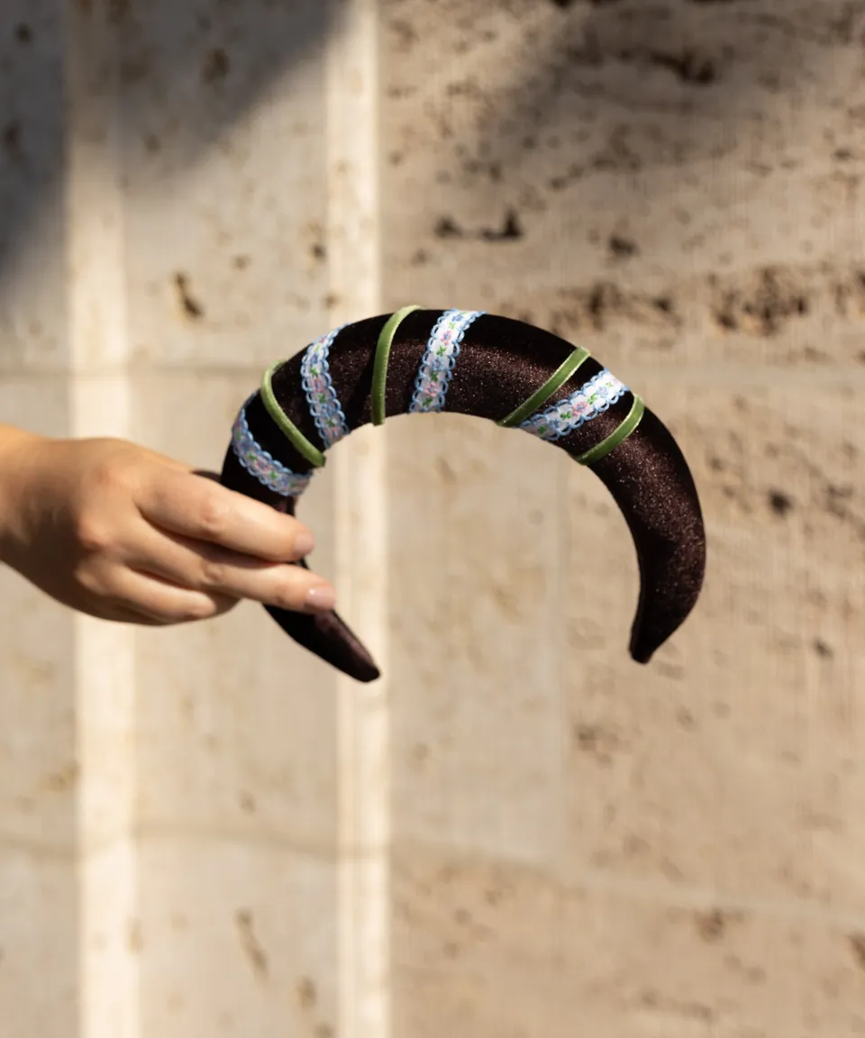 wald-berlin-headband-swirl-dark-brown-samthaarband image 1