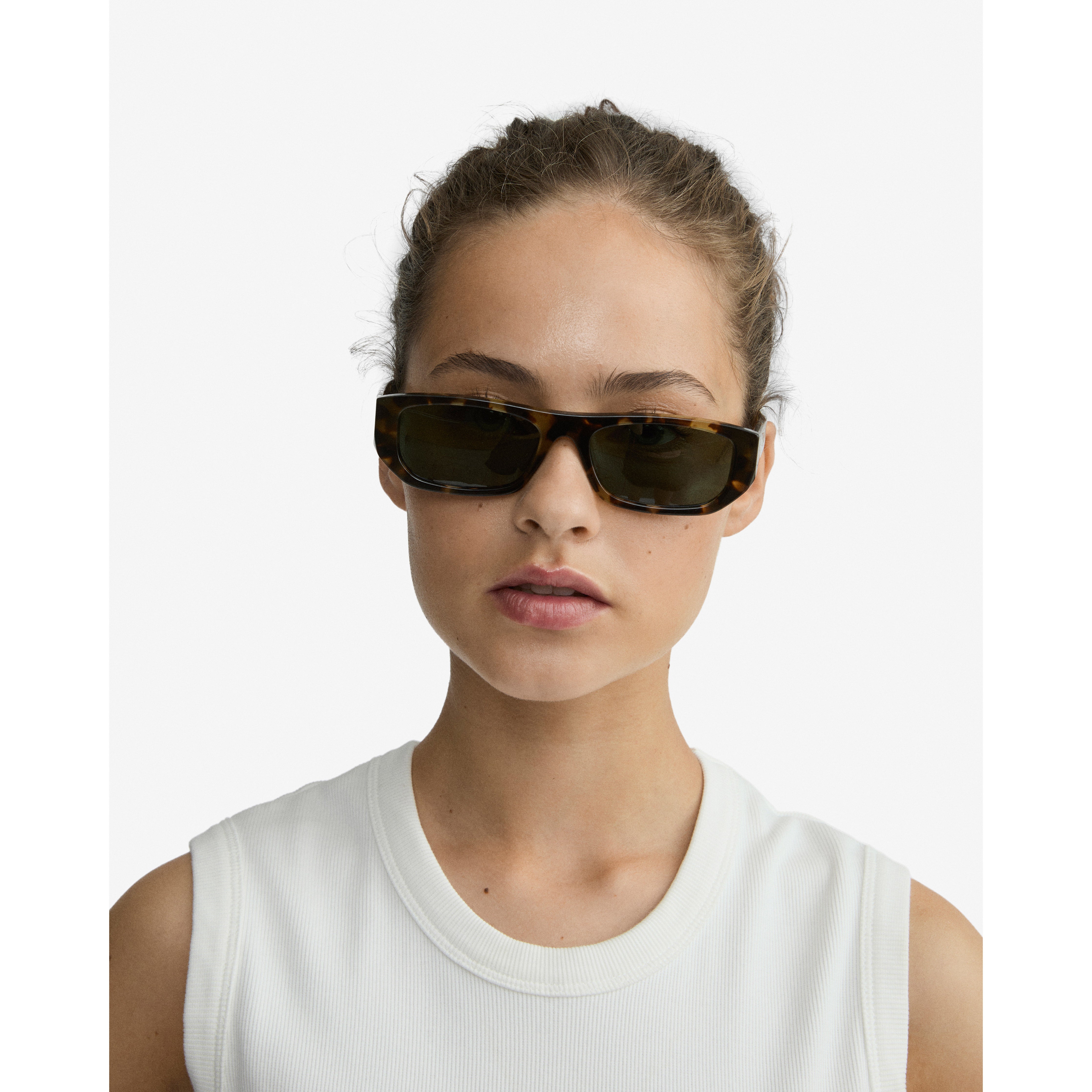 pilgrim-ainsley-sonnenbrille-tortoise-braun-rechteckig image 2