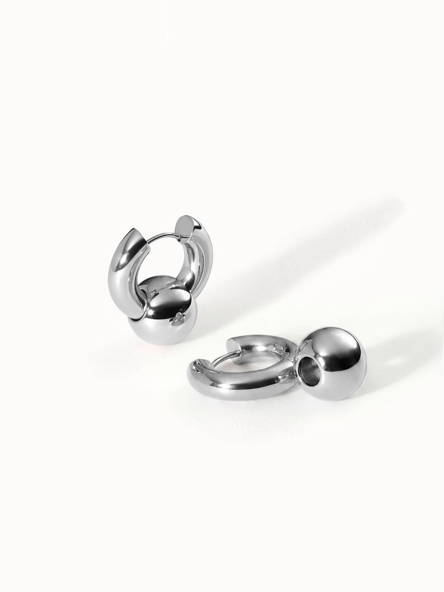 purelei-orbit-ohrringe-creolen-20-mm-mit-abnehmbarer-kugel image 8