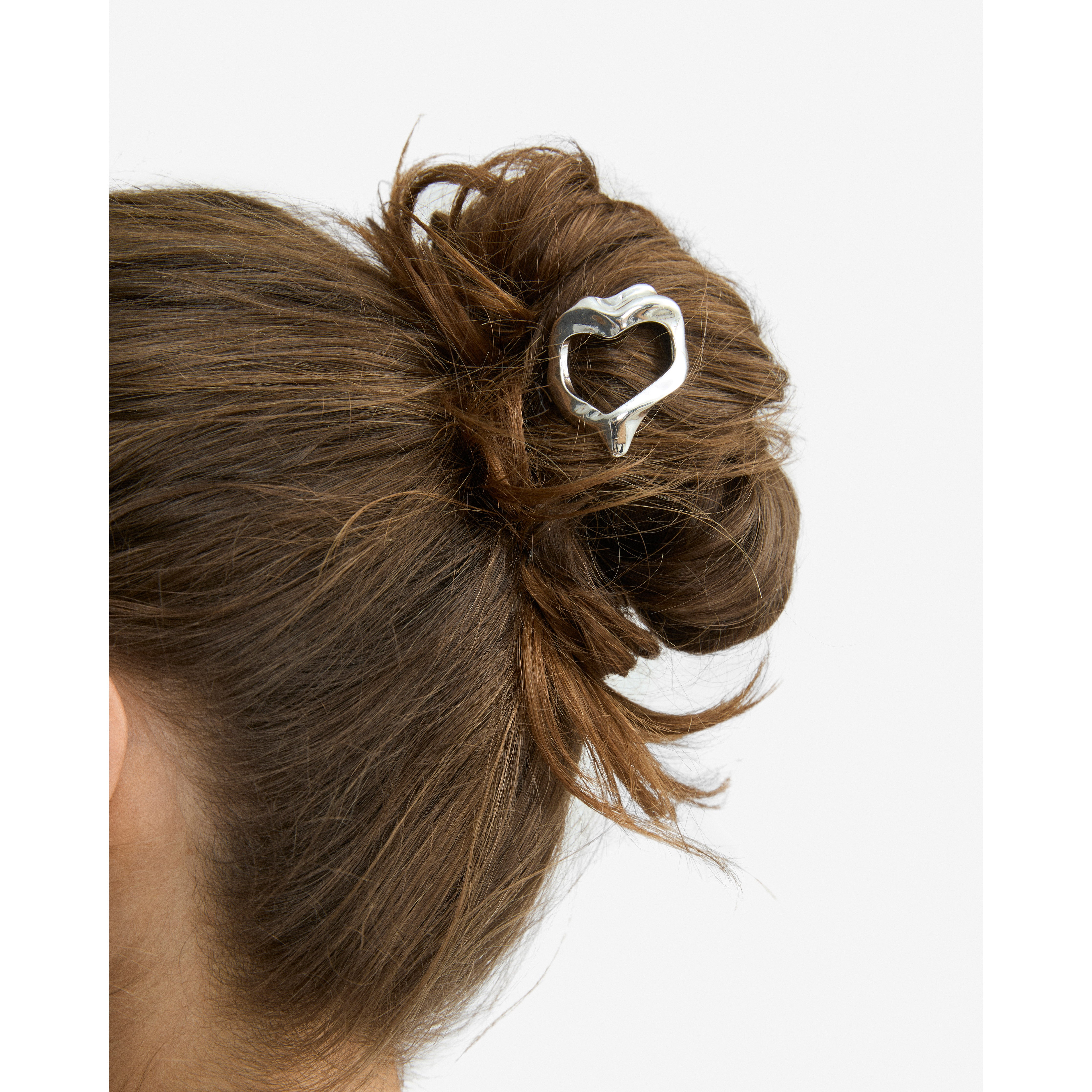 pilgrim-amaris-haarspange-herz-versilbert image 4