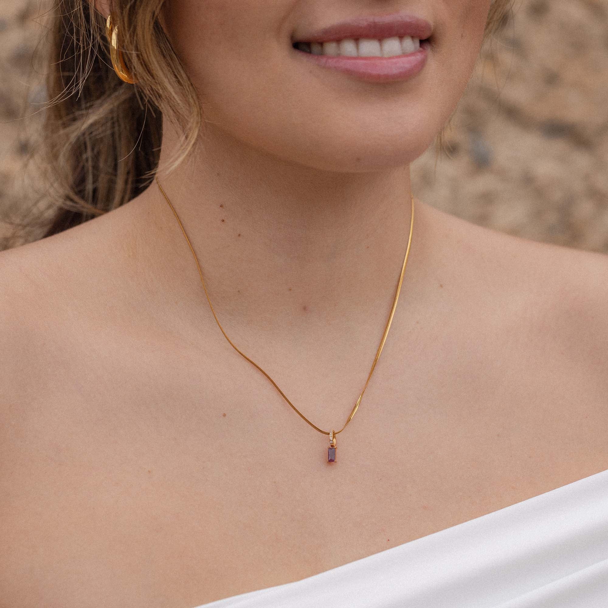 purelei-geburtsstein-juli-rubin-charm-baguette-schliff-anh-nger-gold image 3