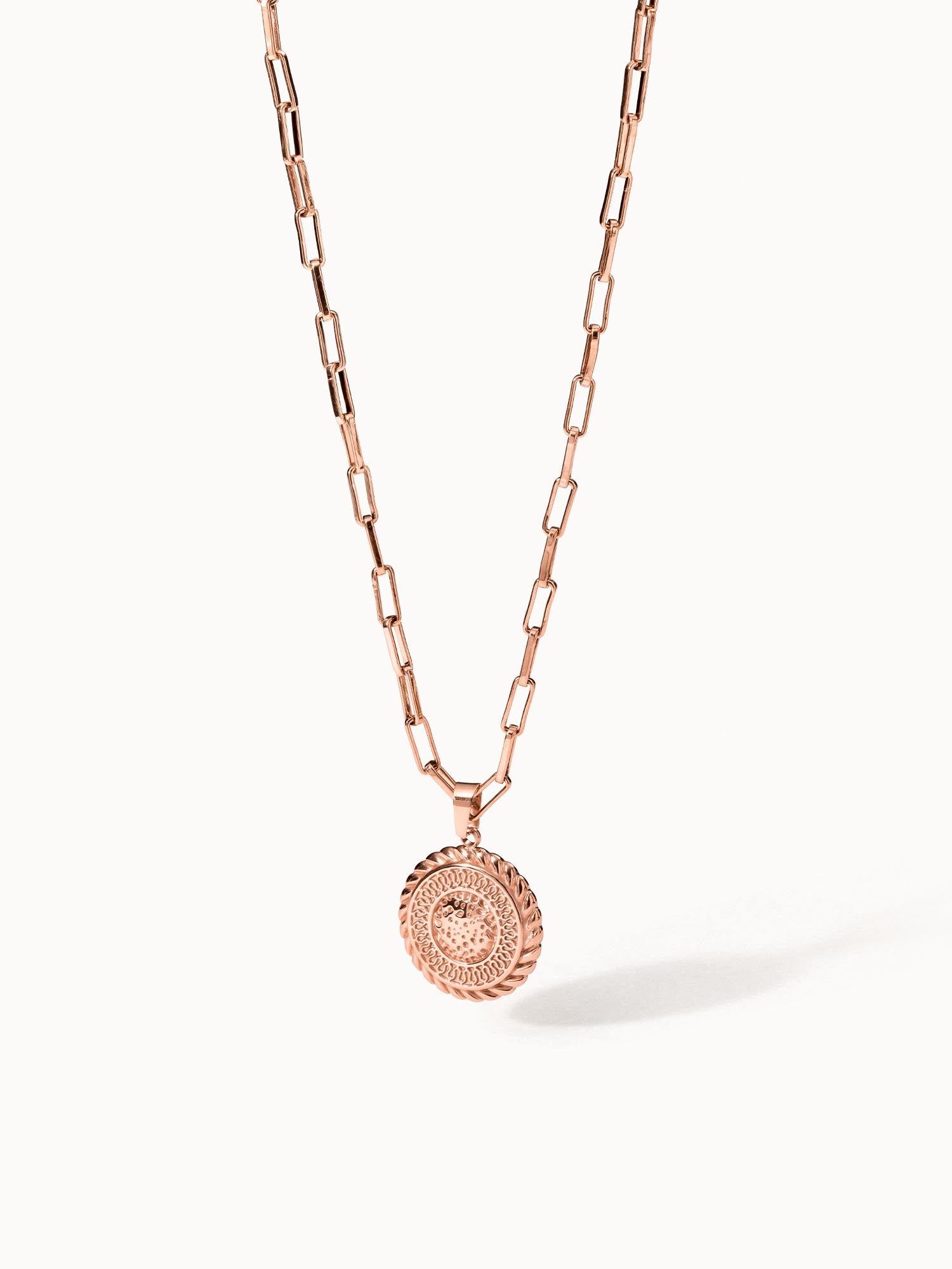 purelei-waina-kette-statement-kette-mit-pr-ge-charm image 7