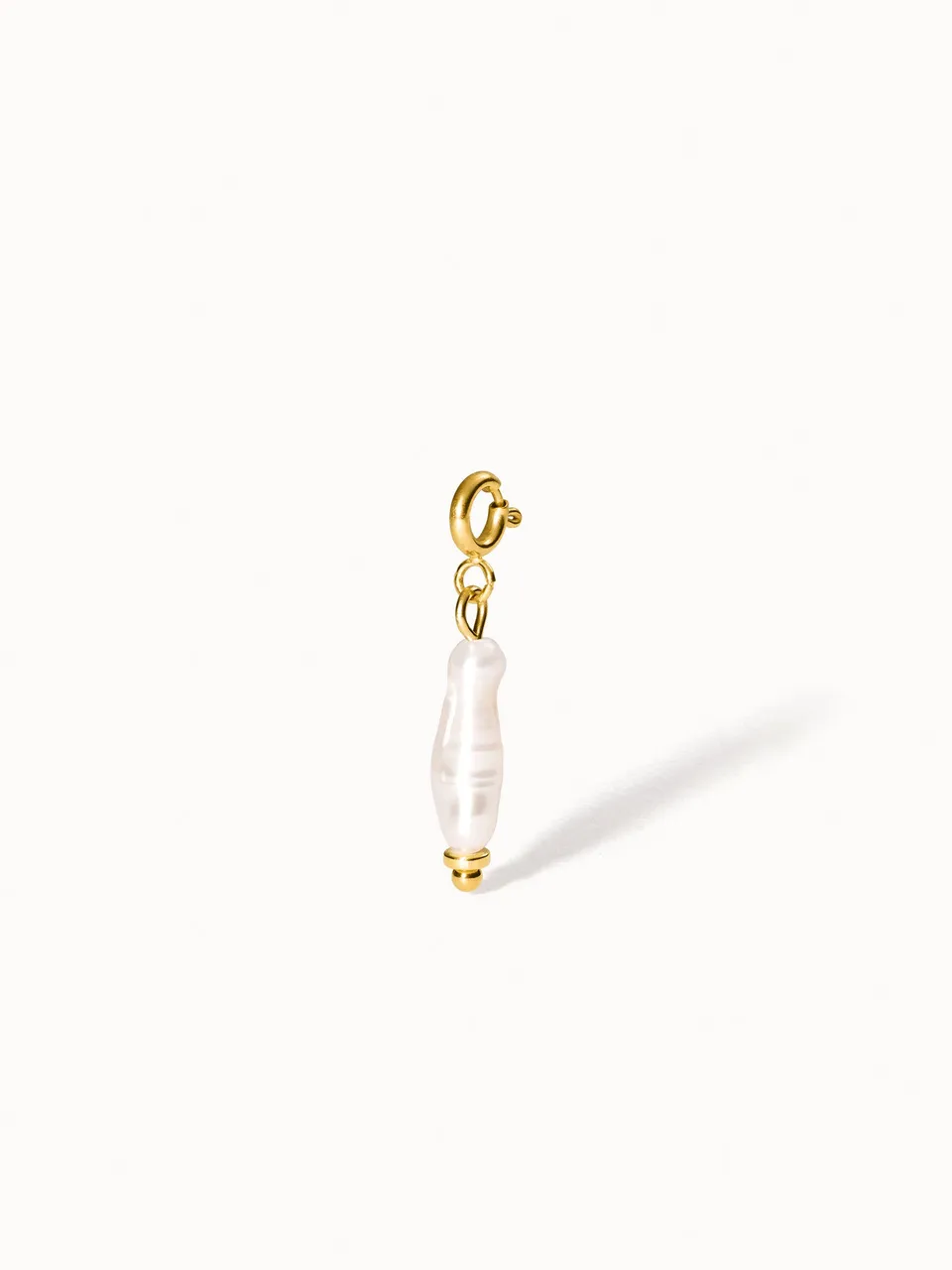 purelei-flex-flache-perle-charm-keshi-perlen-anh-nger-17-mm-mit-karabiner image 1