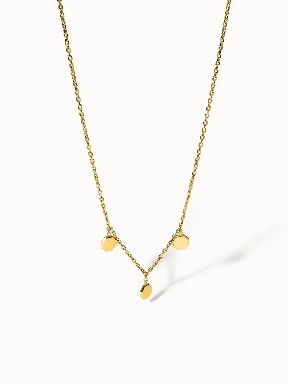 purelei-eternal-kette-gravierbare-initialen-kette-mit-3-anh-ngern image 1