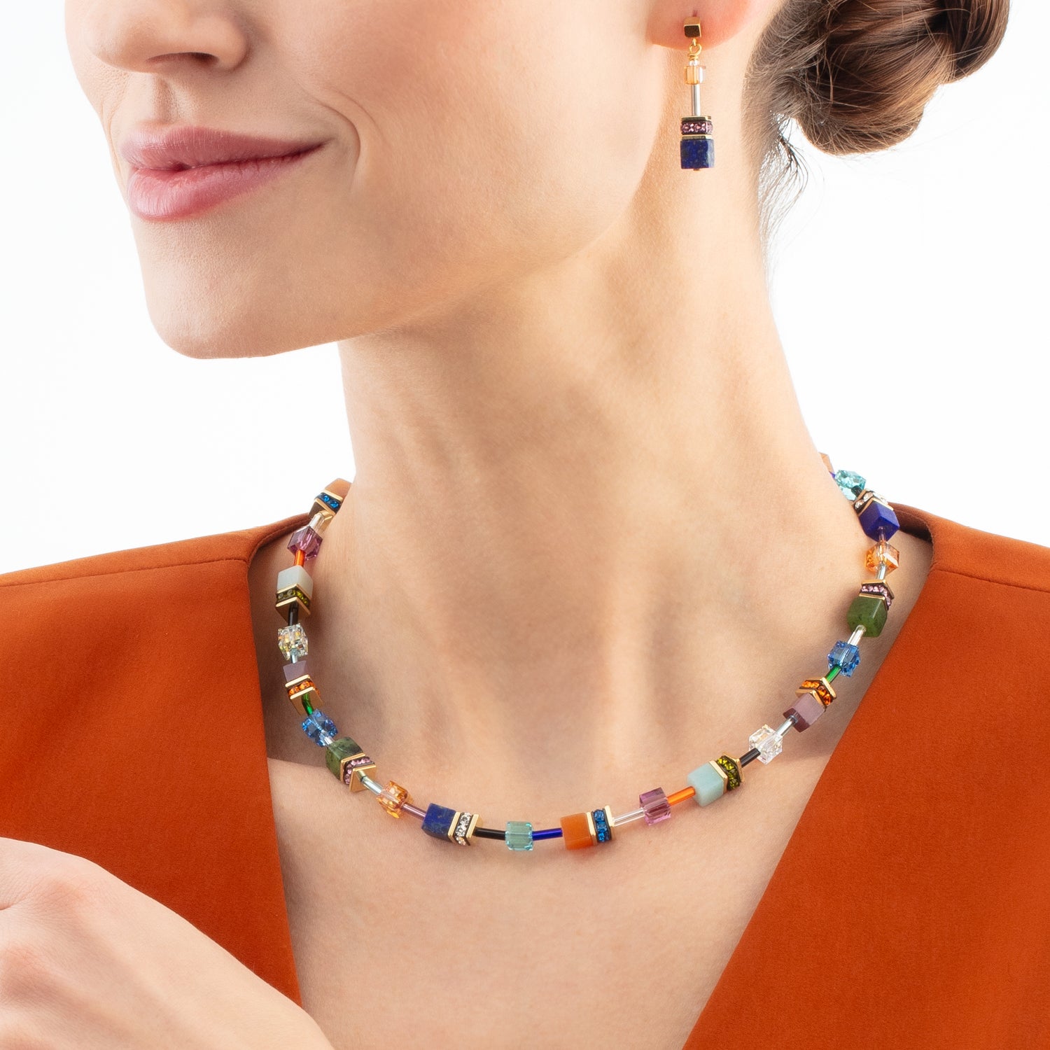 coeur-de-lion-geocube-iconic-precious-halskette-multicolor-motion-gold image 4