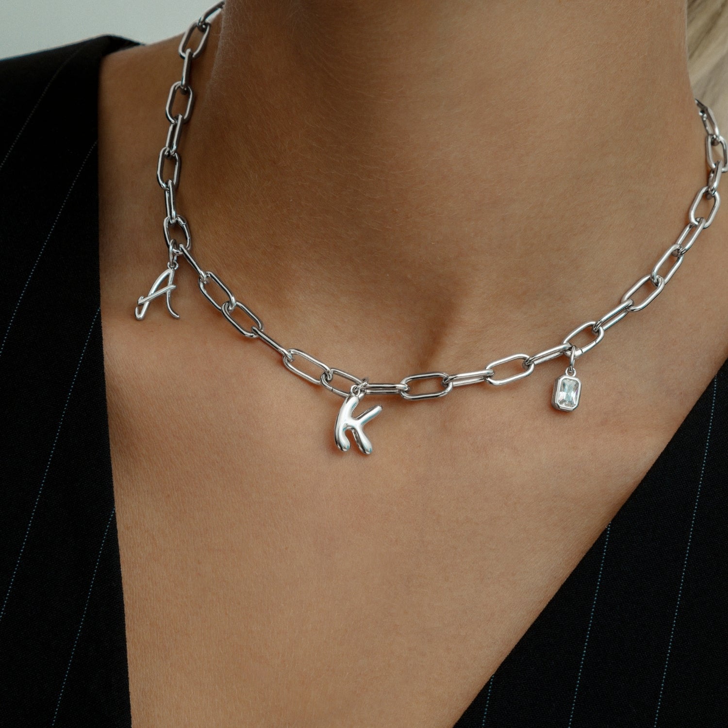 xenox-zarge-charm-925-sterlingsilber-rhodiniert-mit-zirkonia-smaragd-cut image 3