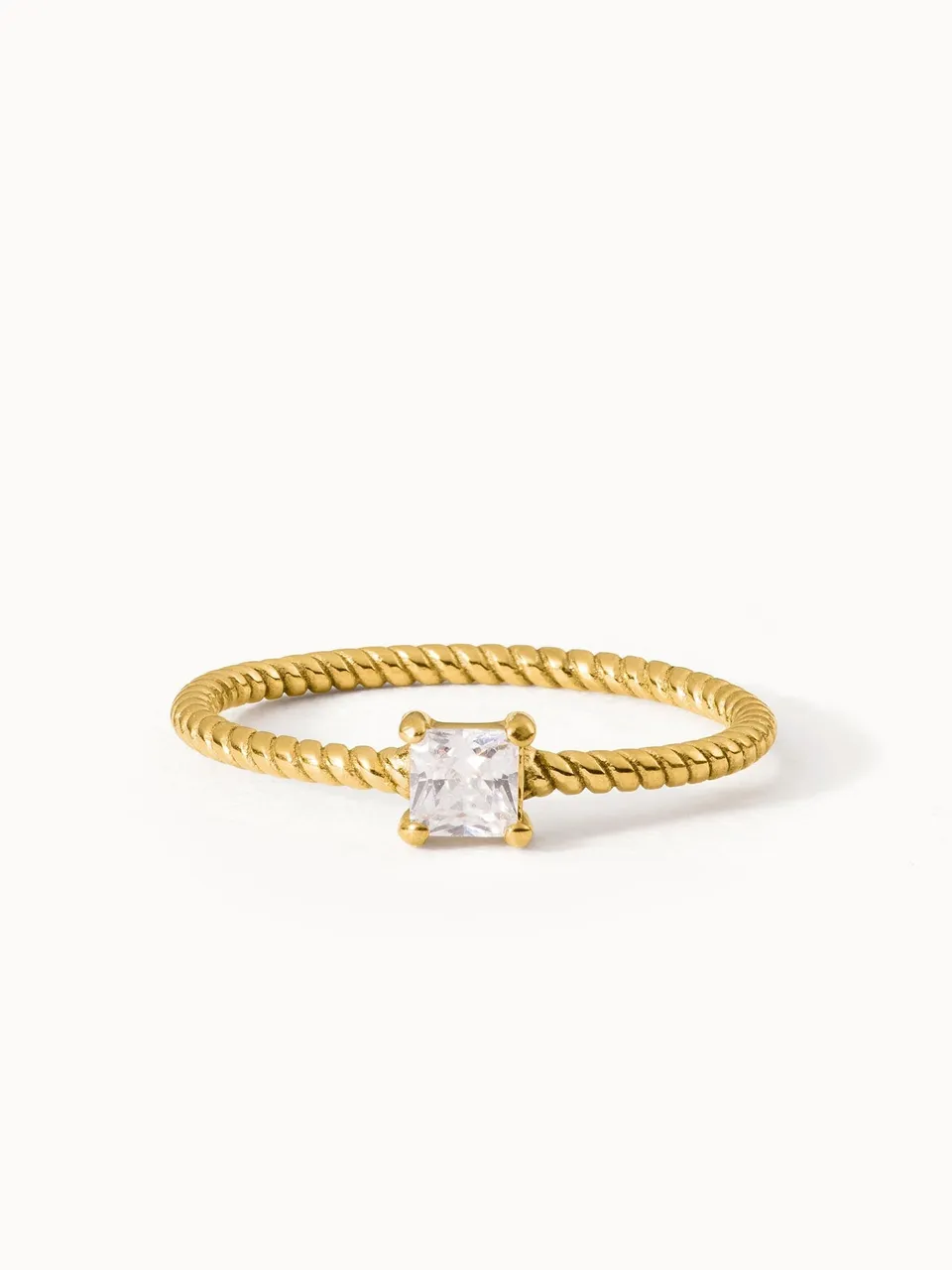 purelei-precious-fine-ring-gedrehter-ring-mit-zirkonia-stein image 1