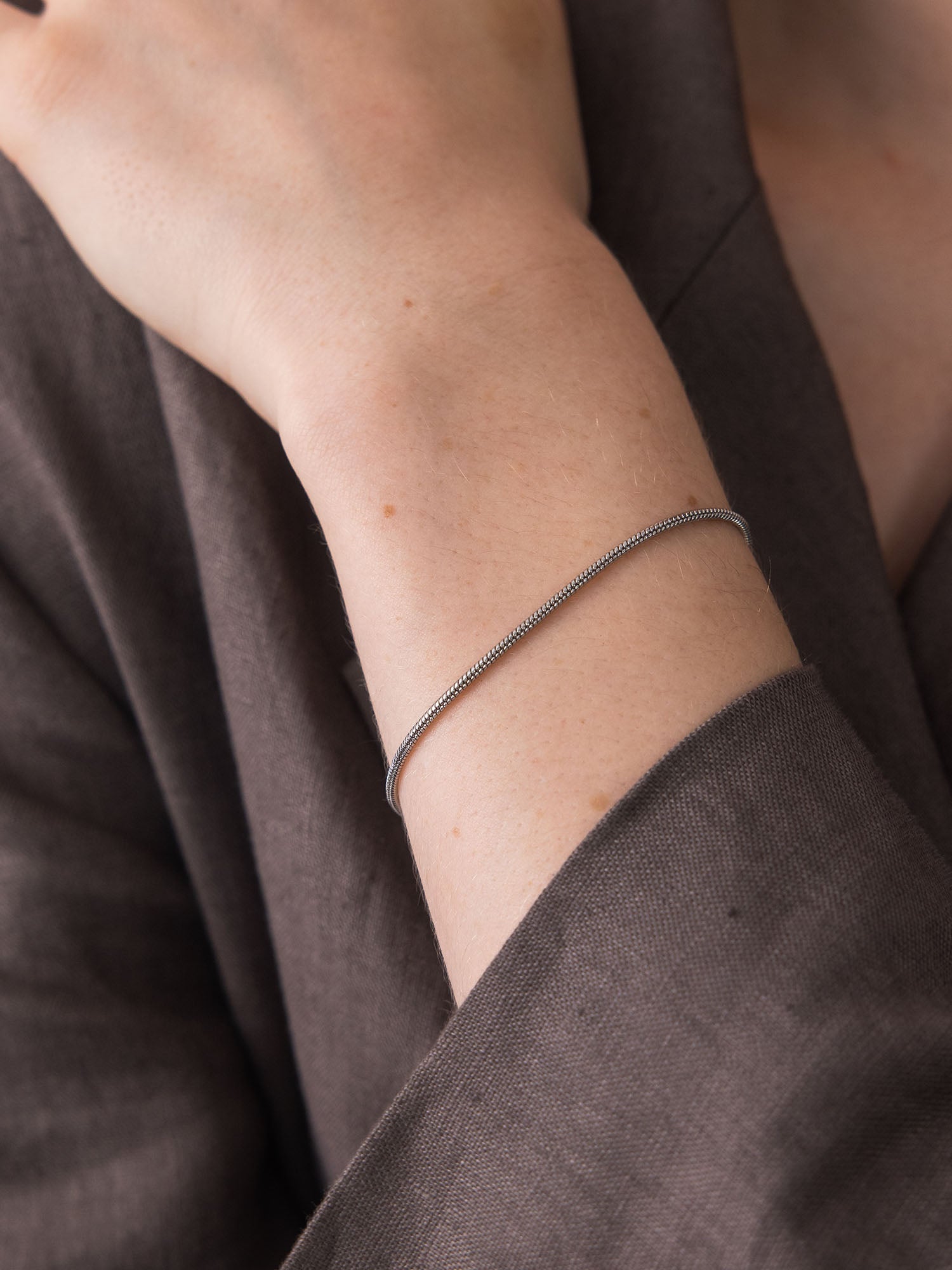 purelei-sleek-armband-schlangenketten-armband-verstellbar-16-20-cm image 7