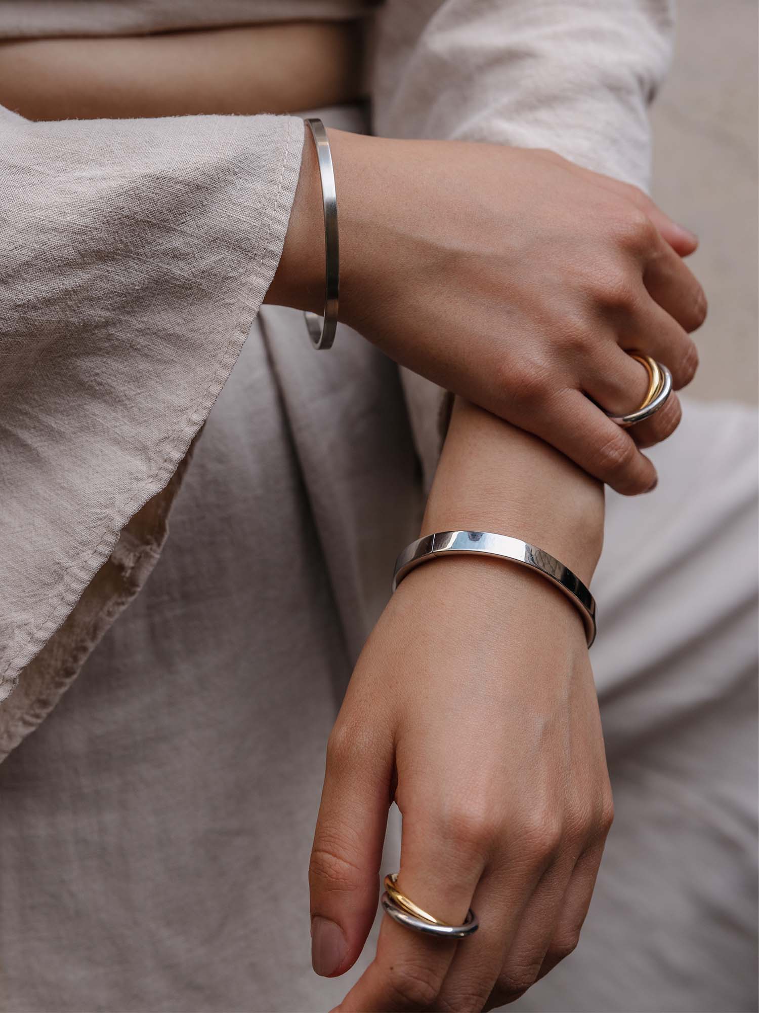 purelei-simplicity-armcuff-schmaler-armreif-mit-verschluss-gr-en-m-l image 5