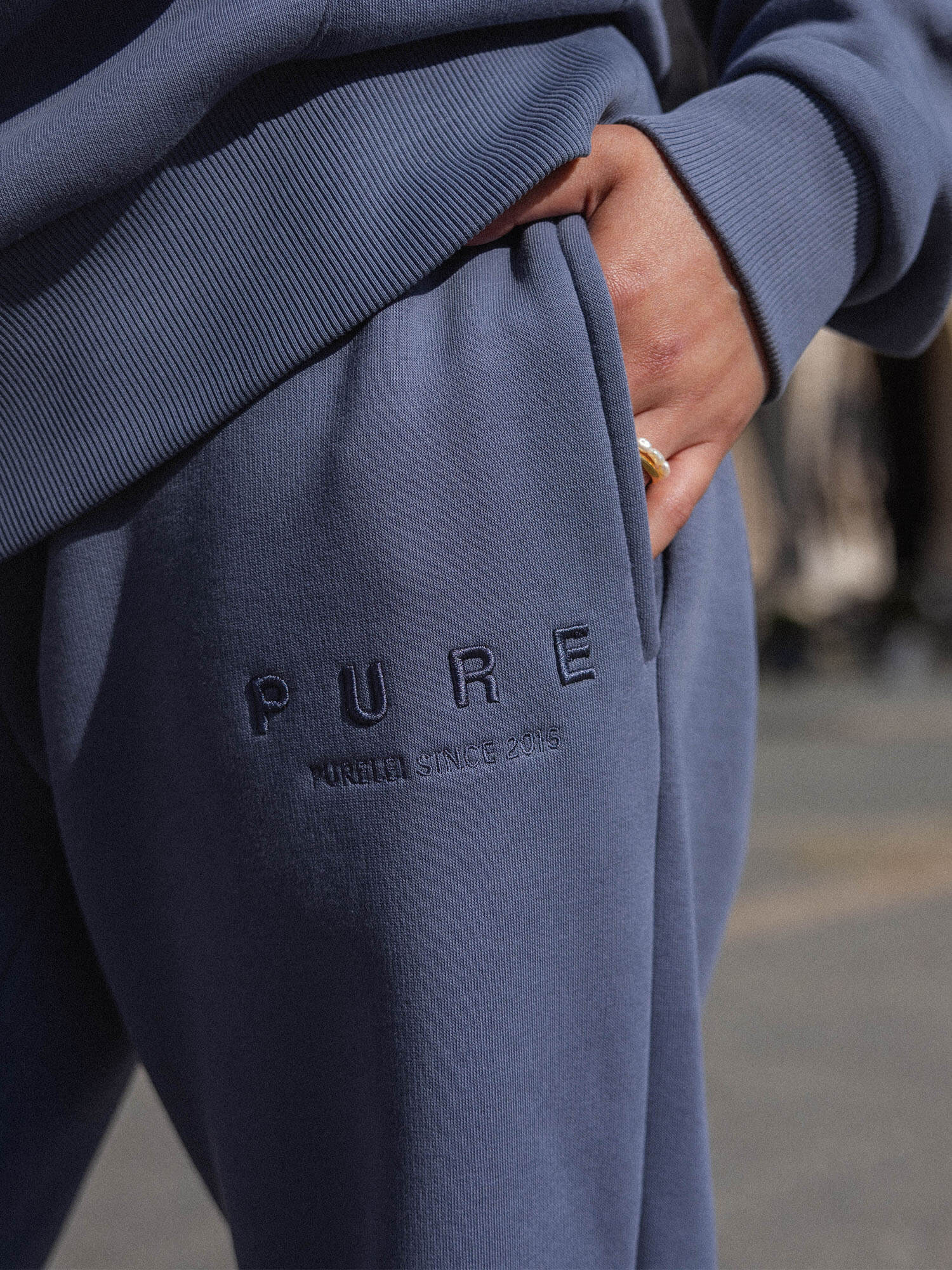 purelei-feeling-pure-sweatpants-dark-blue image 2
