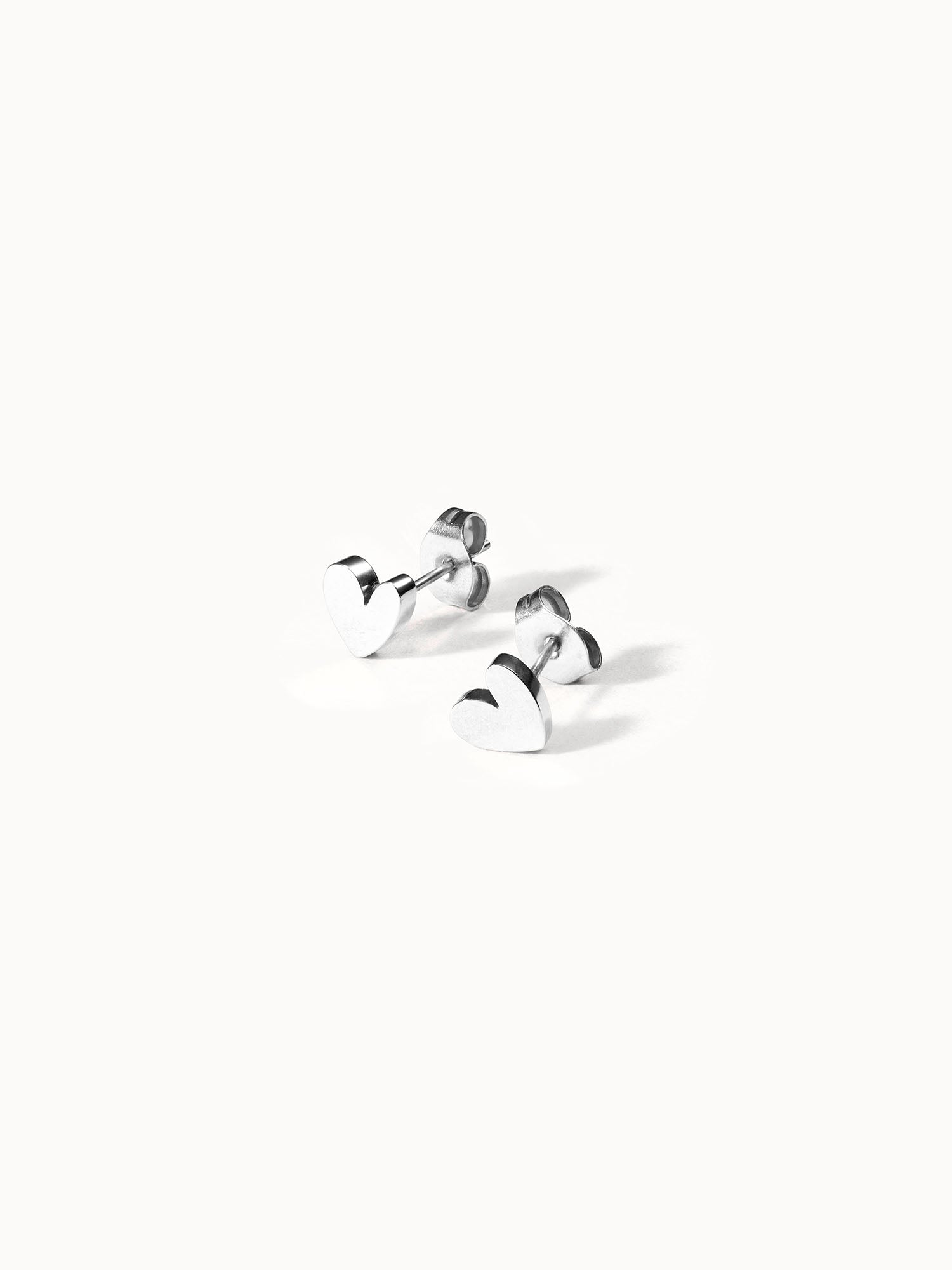 purelei-tiny-heart-ohrringe-herz-ohrstecker-5-mm-edelstahl image 7